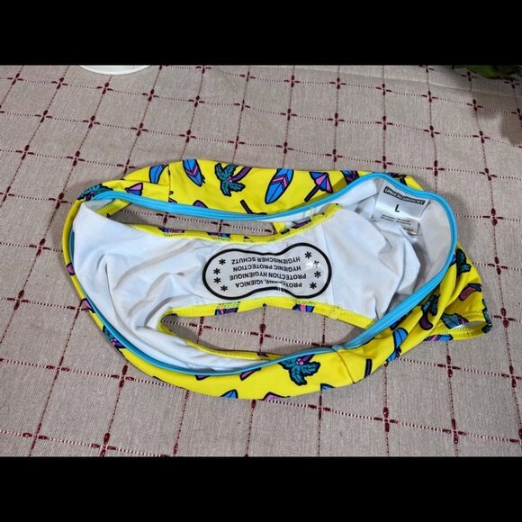 Undercurrent Juniors Neon Beach Design Strappy Bikini Size Large New - Picture 11 of 11